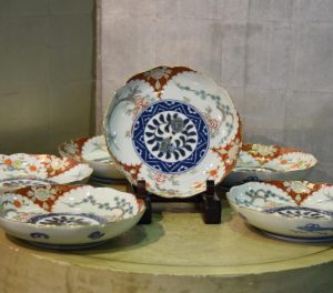 Set of 6 Japanese Imari Plates