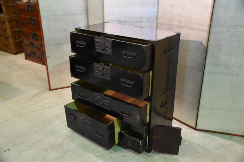 Shonai Region Black Lacquered Chest on Chest - Image 10