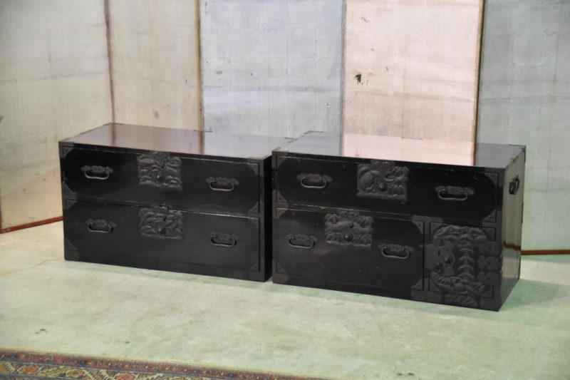 Shonai Region Black Lacquered Chest on Chest - Image 4