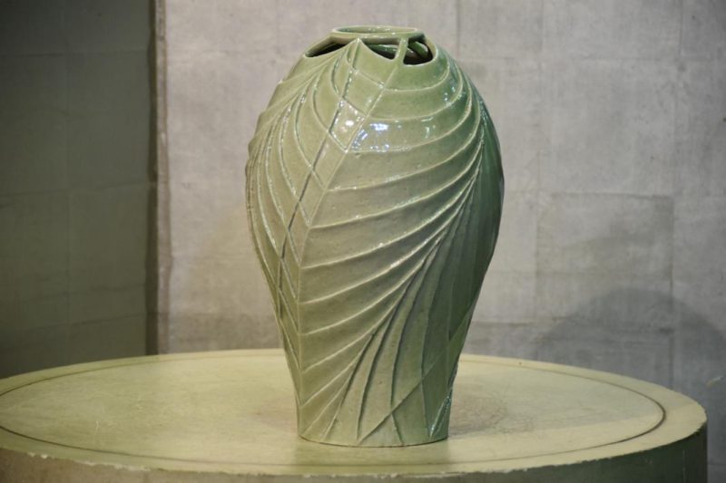 Japanese Vase - Image 2