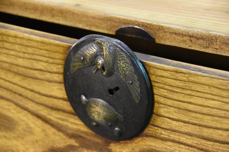 Japanese Elm Clothing Chest - Image 9
