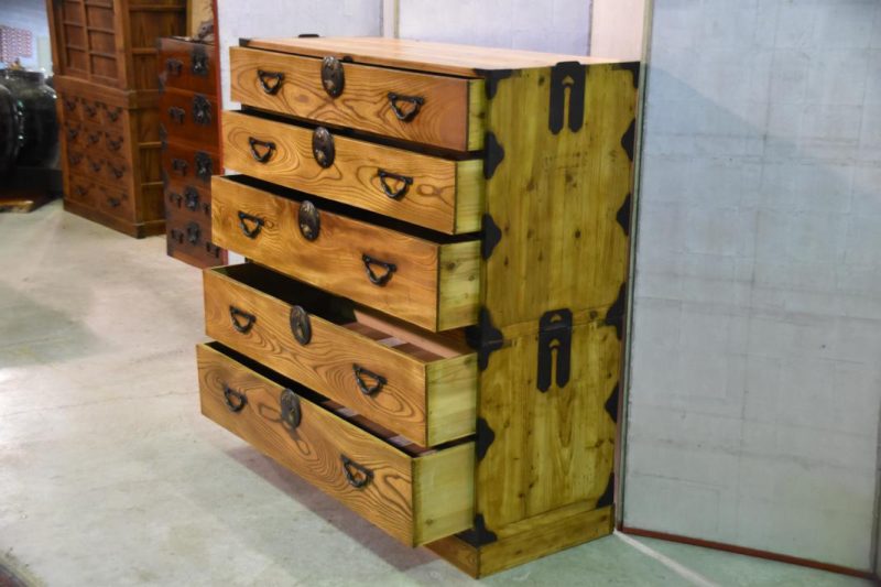 Japanese Elm Clothing Chest - Image 7
