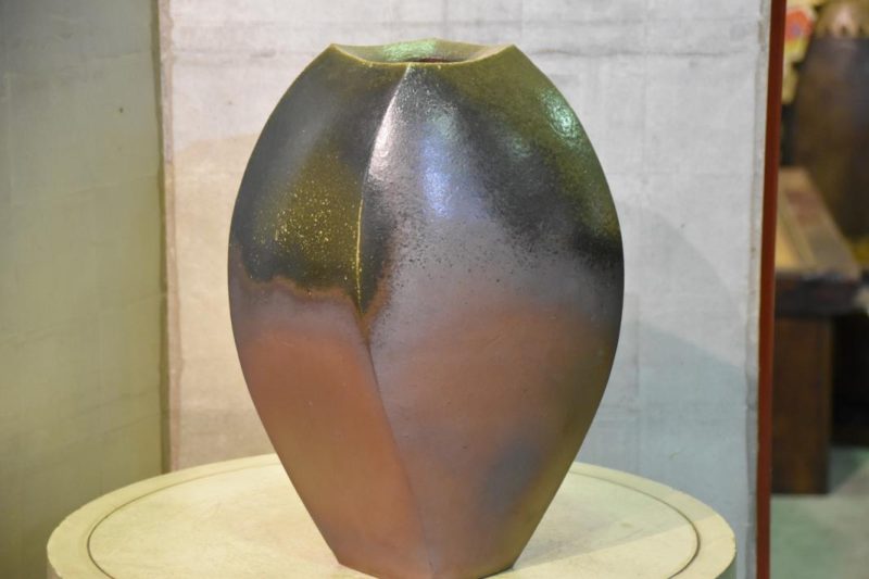 Bizen Pottery Vase - Image 11
