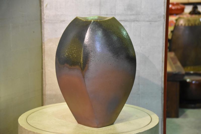Bizen Pottery Vase - Image 10