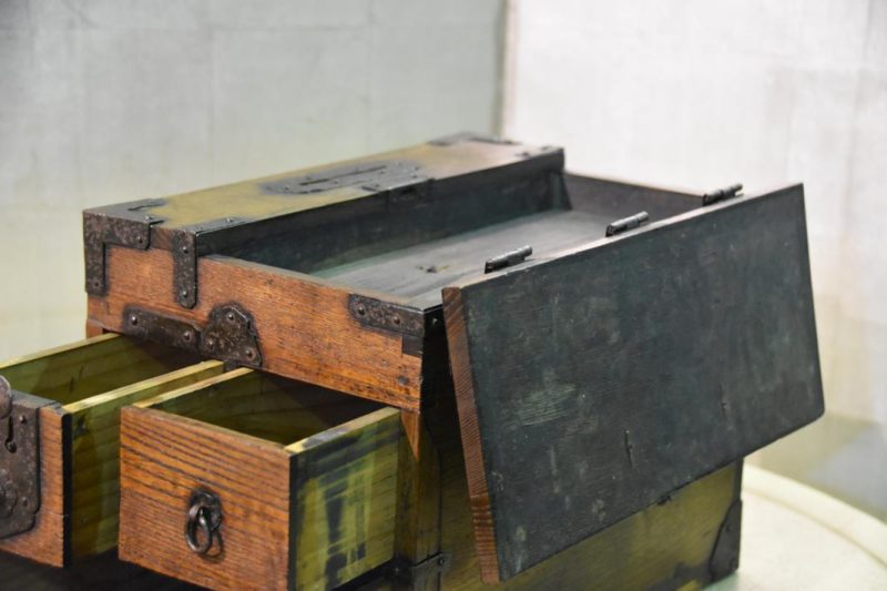 Japanese Suzuri Zeni Bako (Money Collection and Writing Chest) - Image 9