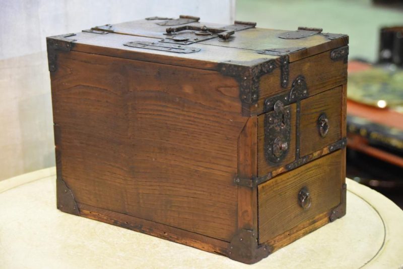 Japanese Suzuri Zeni Bako (Money Collection and Writing Chest) - Image 7