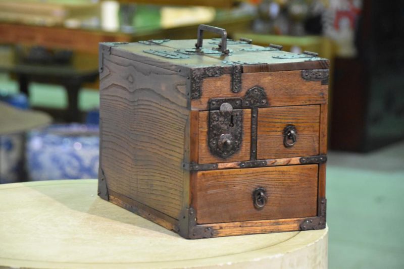 Japanese Suzuri Zeni Bako (Money Collection and Writing Chest) - Image 3