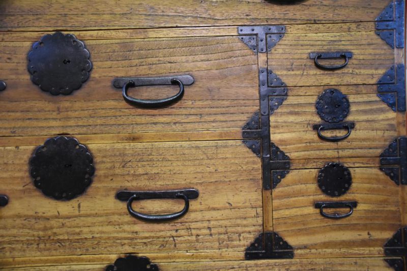 Antique Japanese Clothing Chest - Image 3