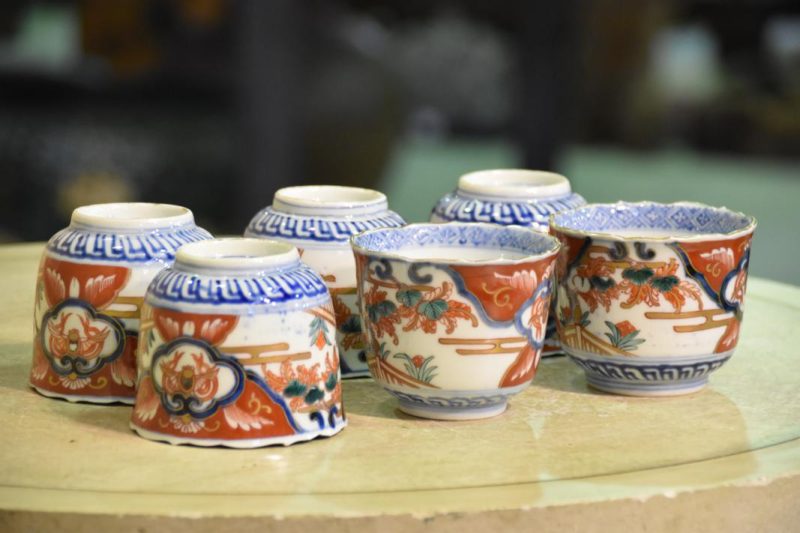 6 x Antique Japanese Imari Cups - Image 2