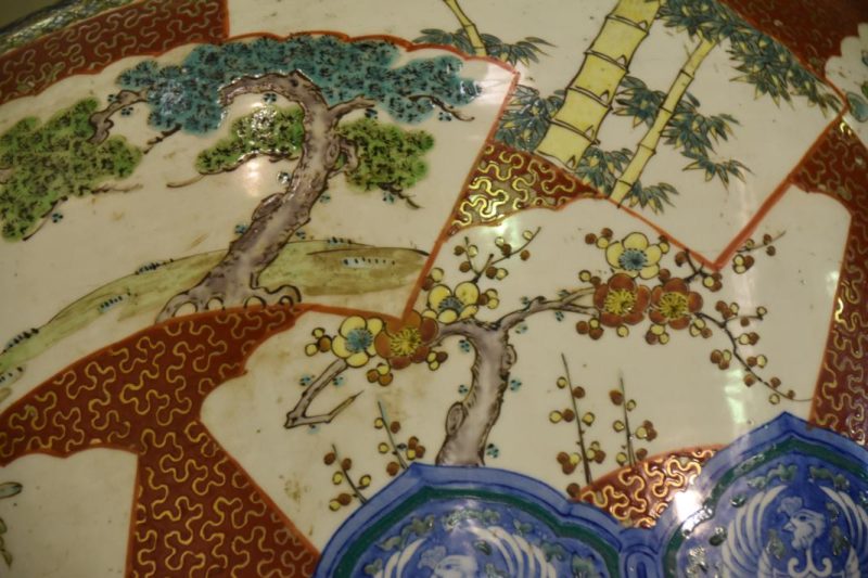Large Colored Imari Hibachi - Image 4