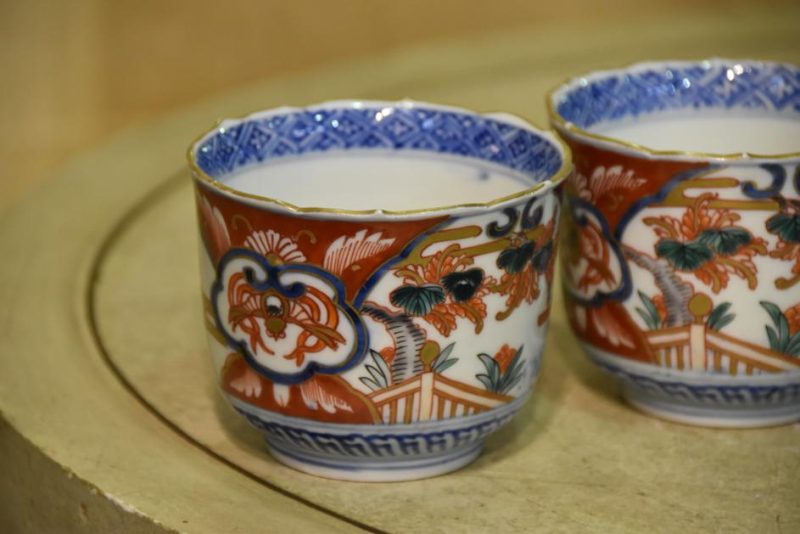 6 x Antique Japanese Imari Cups