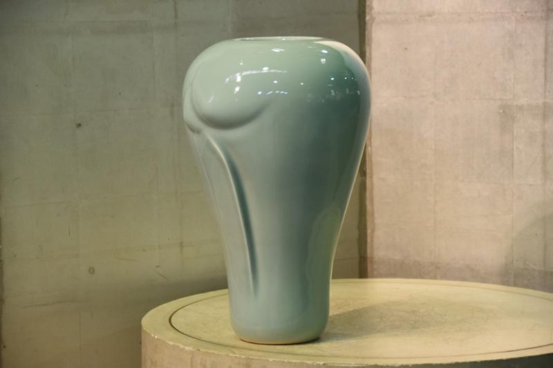 Japanese Seiji (Celadon) Vase - Image 11