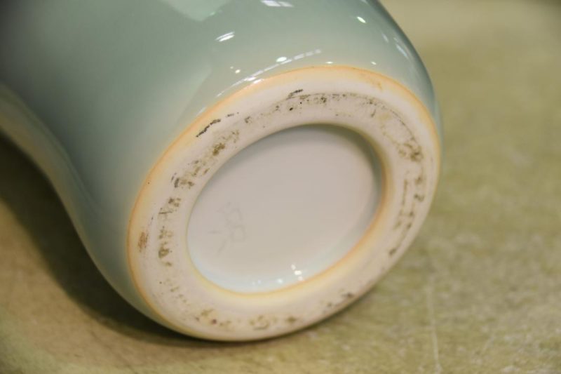Japanese Seiji (Celadon) Vase - Image 6