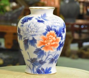 Fukugawa Porcelain Vase