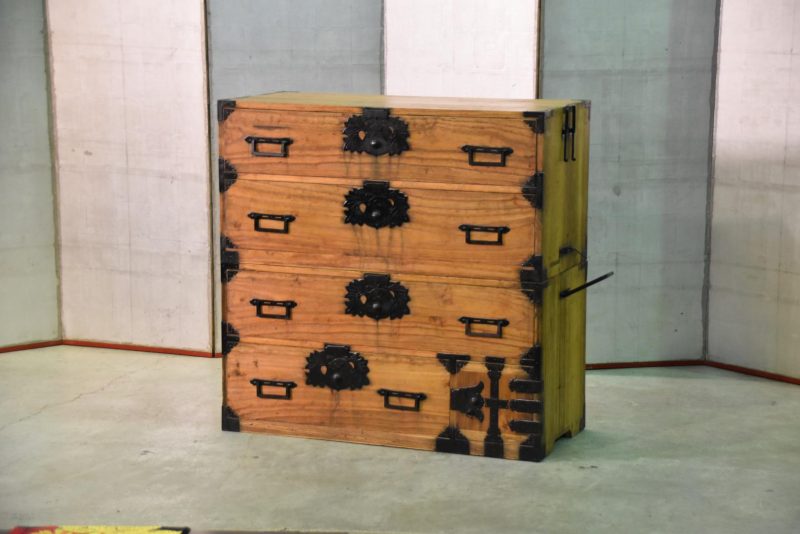 Antique Japanese Clothing Chest - Image 2