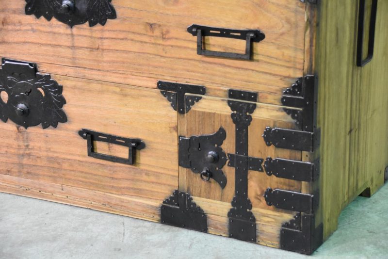 Antique Japanese Clothing Chest - Image 8