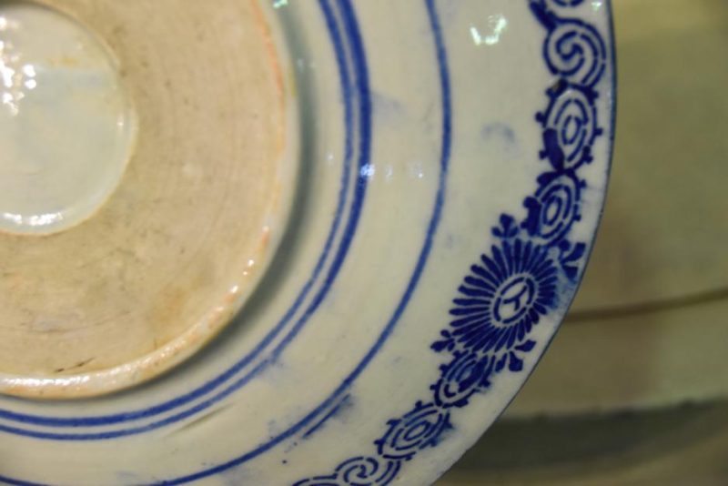 6 Dinner Plates - Image 4