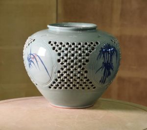 Korean Style Vase