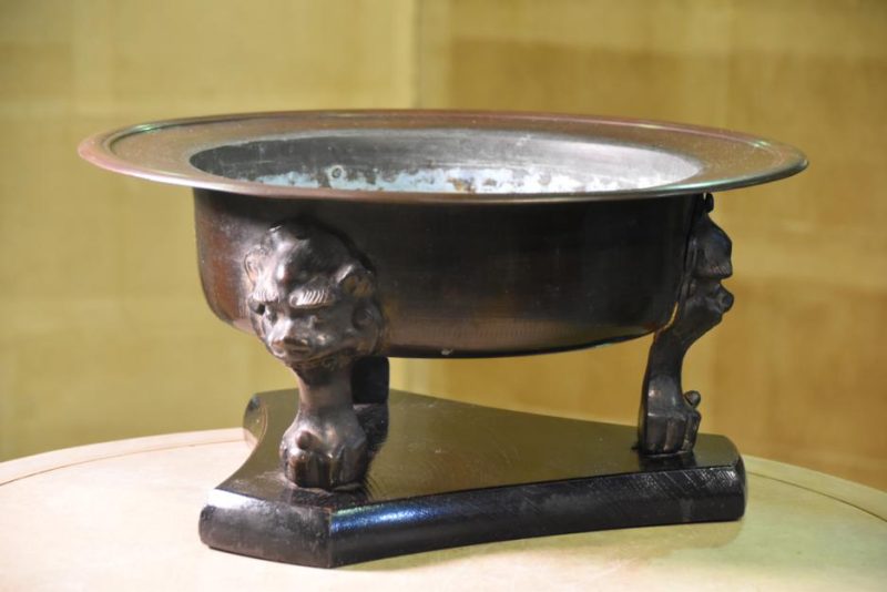 Japanese Bronze Hibachi - Image 2