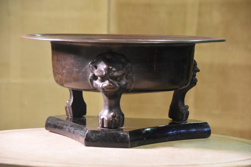 Japanese Bronze Hibachi - Image 5
