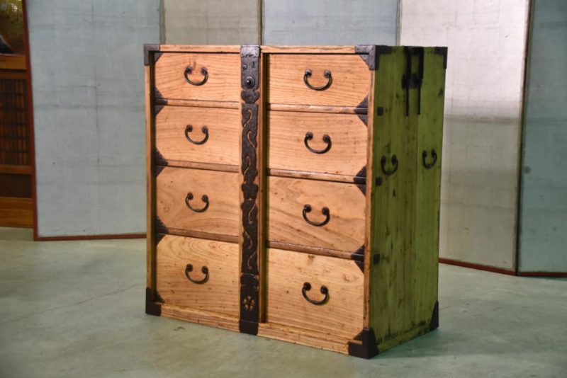 Four Drawer Antique Japanese Clothing Chest - Image 15