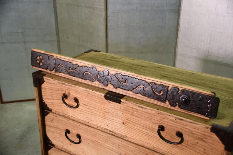 Four Drawer Antique Japanese Clothing Chest - Image 2