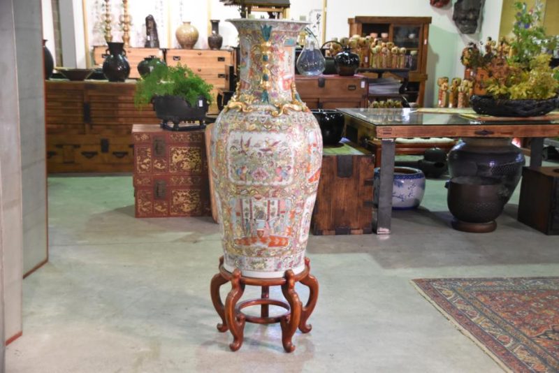 Vintage Chinese Floor Vase - Image 8