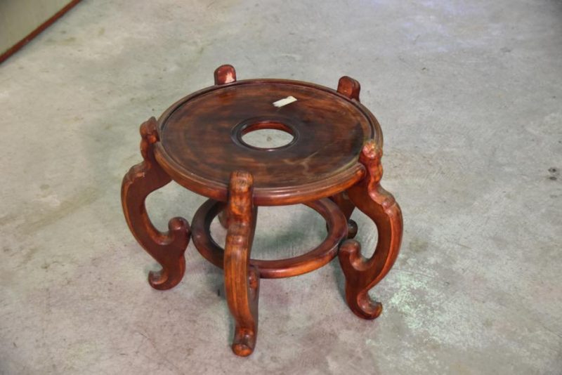 Vintage Chinese Floor Vase - Image 3