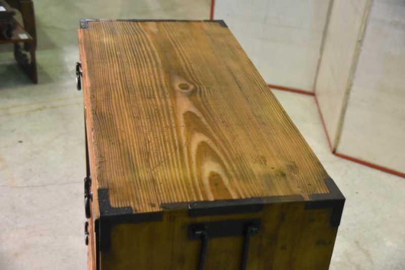 Osaka Choba Dansu (Merchants Chest) - Image 10