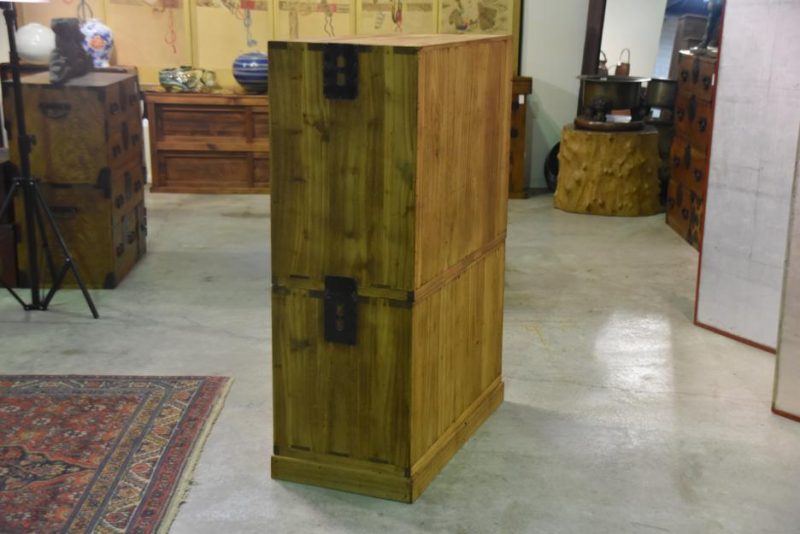 Japanese Vintage Clothing Chest - Image 6