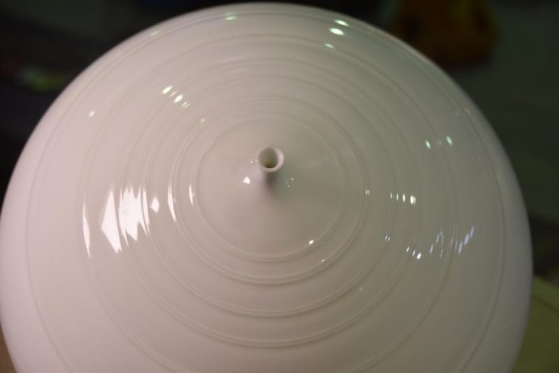 Japanese Hakuji (White Celadon) Vase - Image 4