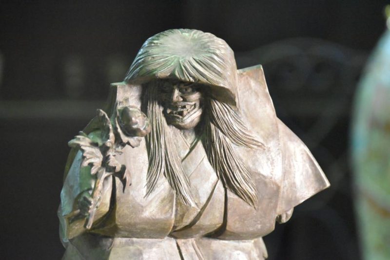 Japanese Bronze Noh Actor - Image 4