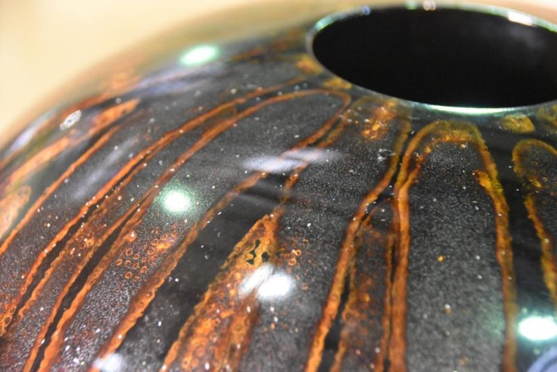 Japanese Lacquered Vase - Image 9