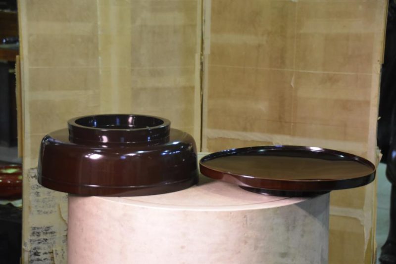 Japanese Lacquered Bowl with Maki-E Cranes - Image 11