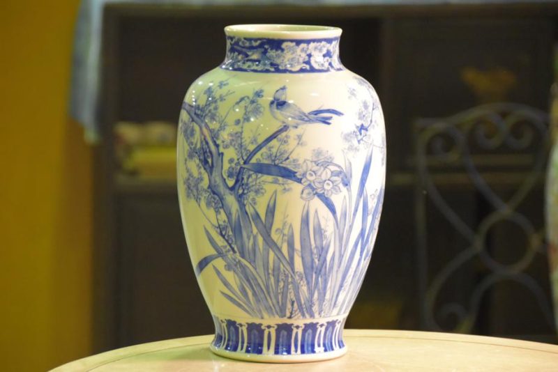 Japanese Blue and White Vase - Image 9