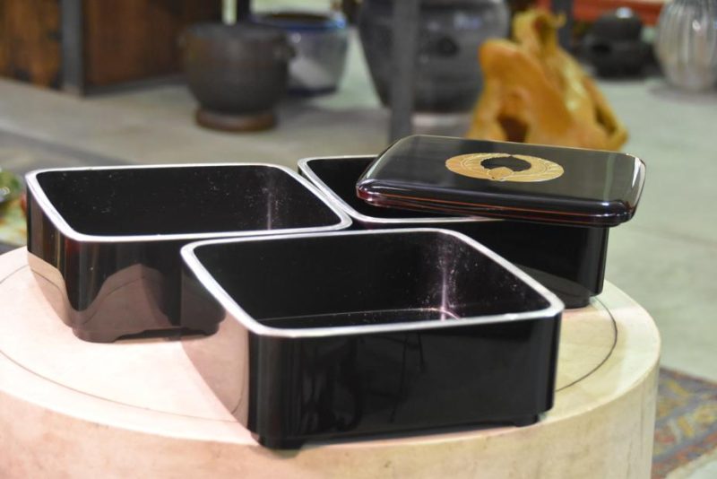Japanese Lacquered Jubako (Stacking Box) - Image 6