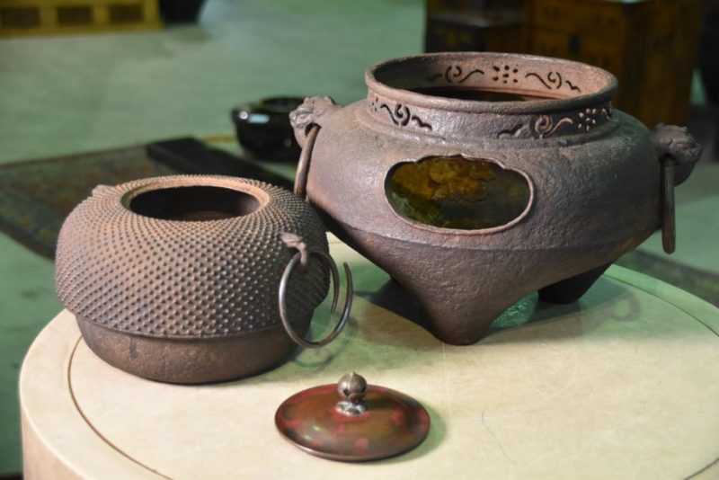 Japanese Cast Iron Chagama (Brazier and Kettle) - Image 9