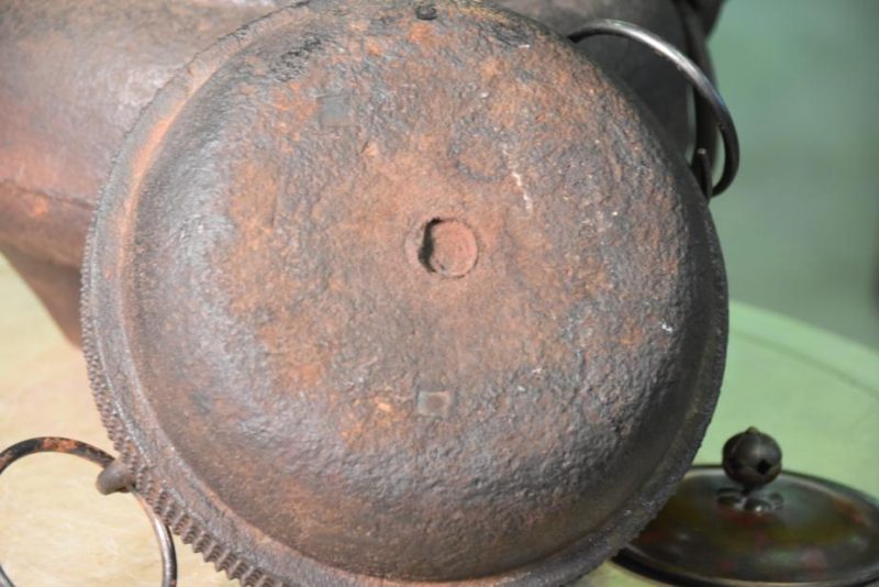 Japanese Cast Iron Chagama (Brazier and Kettle) - Image 7
