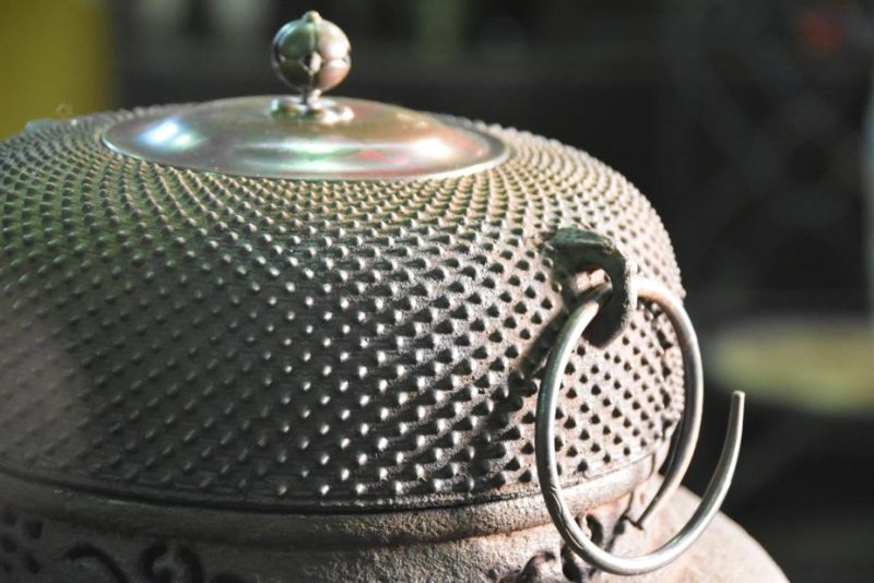 Japanese Cast Iron Chagama (Brazier and Kettle) - Image 4