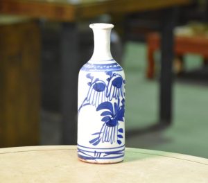 Blue and White Tokuri (Sake Bottle)