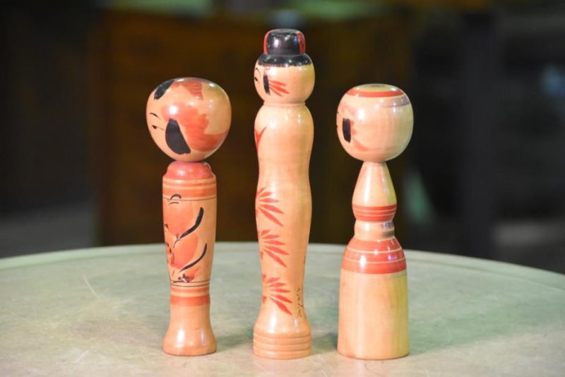 Group of 3 Small Kokeshi Dolls - Image 8