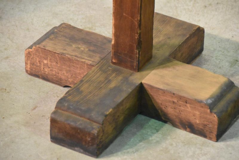 Pair of Japanese Wooden Lanterns on hold - Image 11