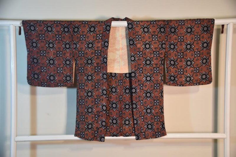 Japanese Silk Vintage Haori Jacket - Image 7