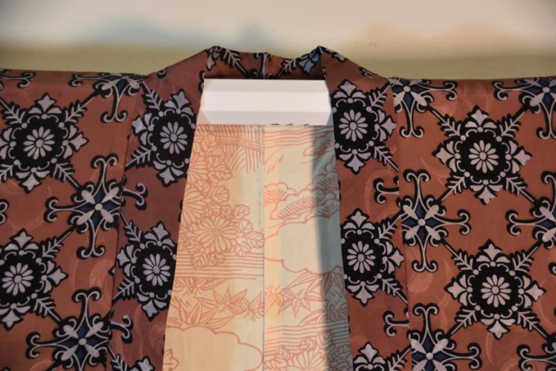 Japanese Silk Vintage Haori Jacket - Image 5