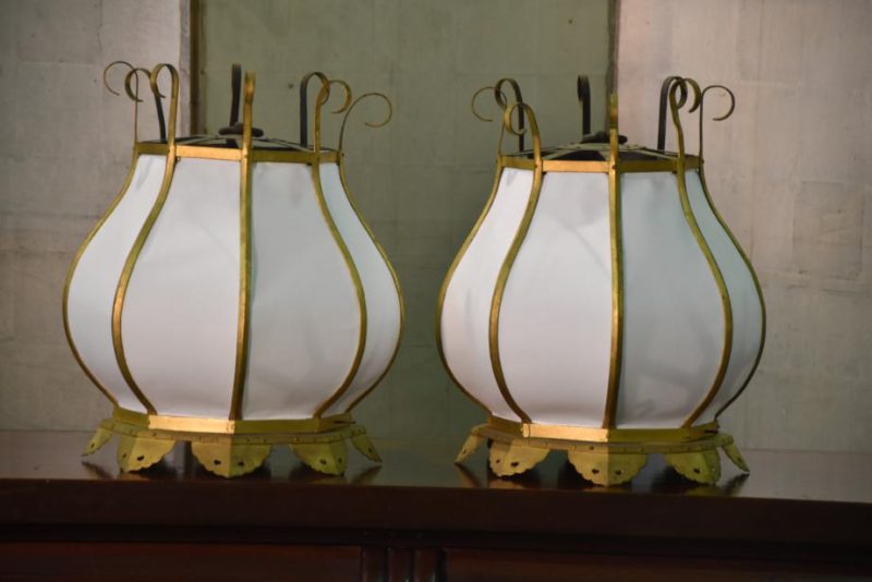 A Pair of Gilded Japanese Temple Hanging Lanterns - Image 5