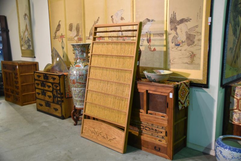 Japanese 2 Panel Reed Grass Free Standing Screen - Image 2