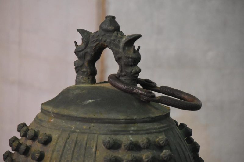 Japanese Cast Bronze Temple Bell - Image 2