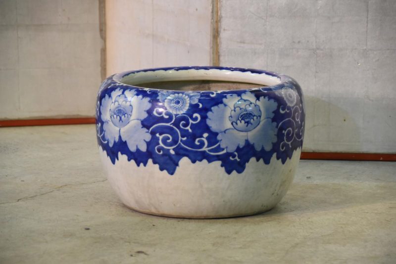 Japanese Blue and White Lotus Pot