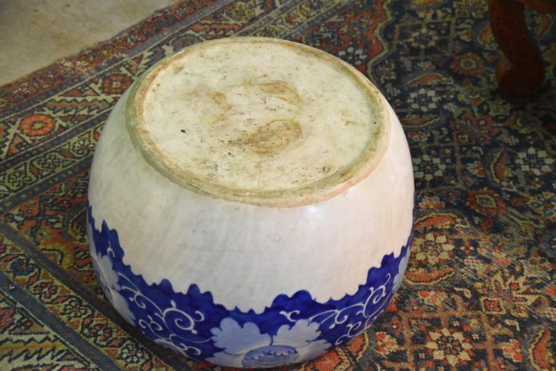 Japanese Blue and White Lotus Pot - Image 4