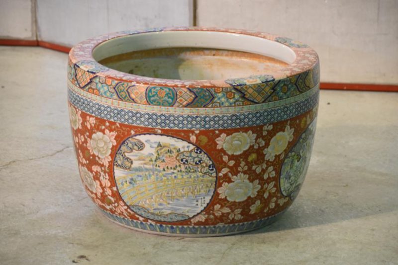 Large Japanese Ceramic Imari Style Hibachi (Brazier) - Image 13